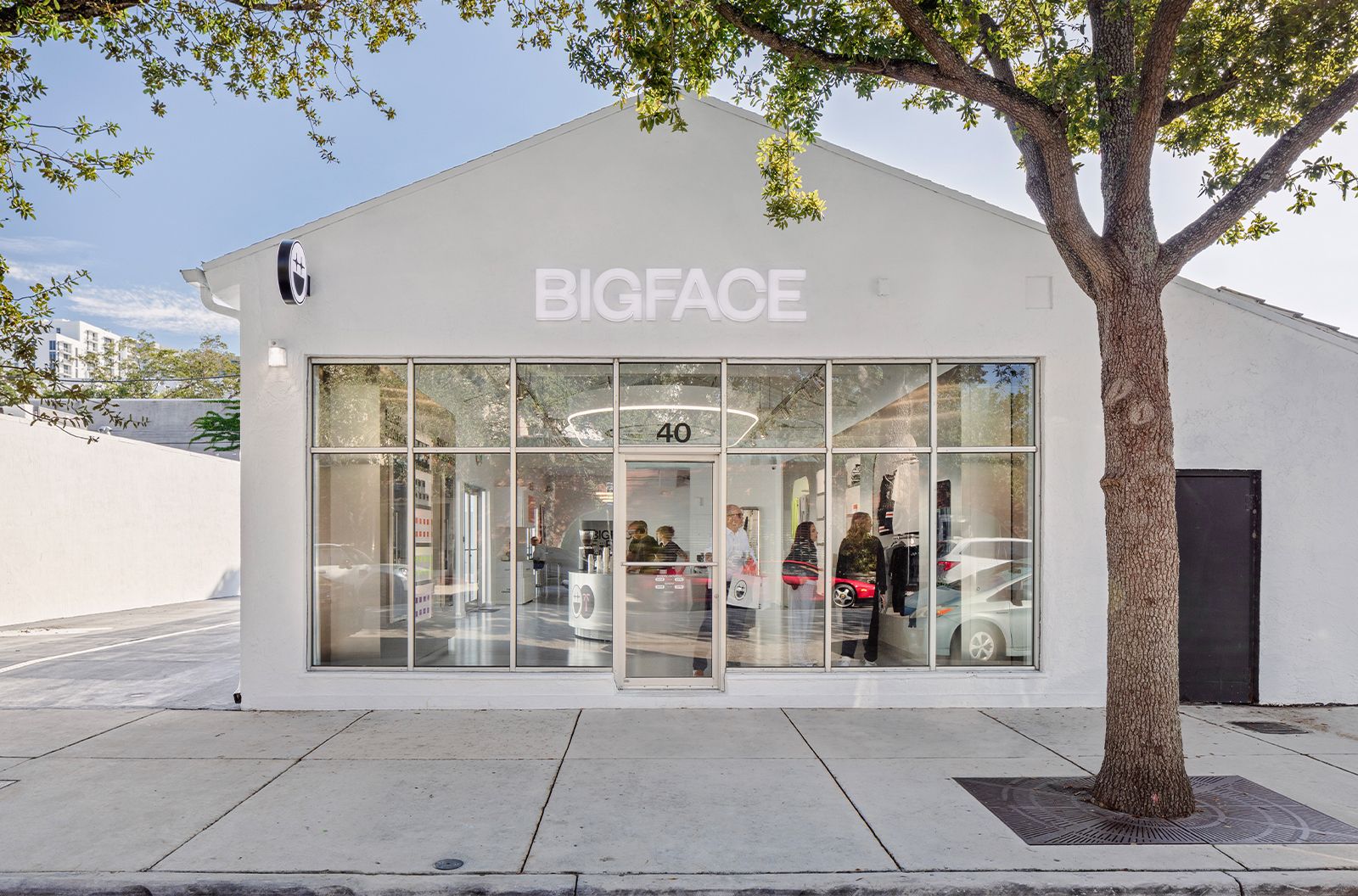 BIGFACE | Gallery Image